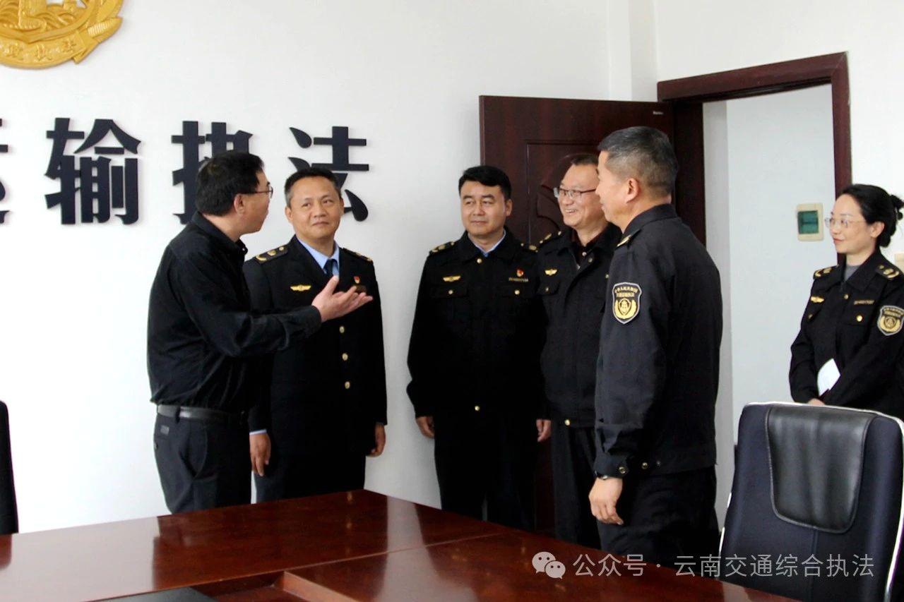 李明康到德宏开展工作