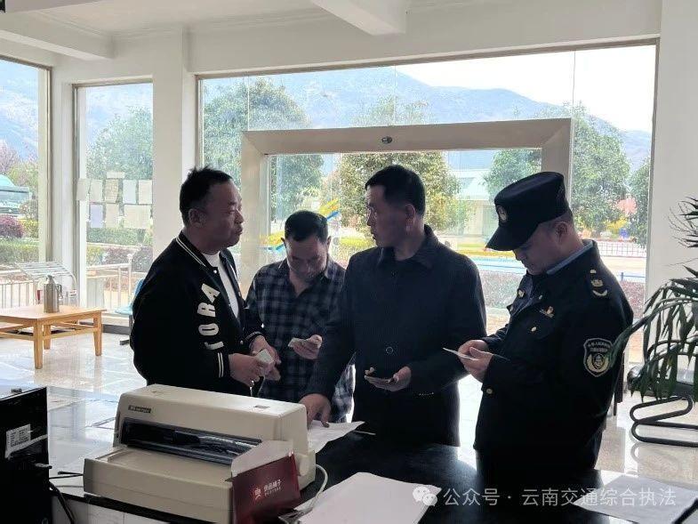 大理州交通执法支队鹤庆大队：跨省协作解难题 暖心服务获赞誉