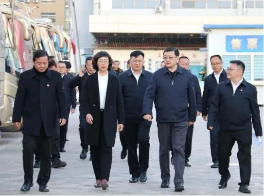 夏俊松到文山州开展交通运输安全生产暨春运安全检查