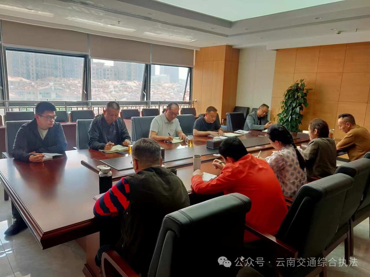 省交通执法局召开应急值班工作会