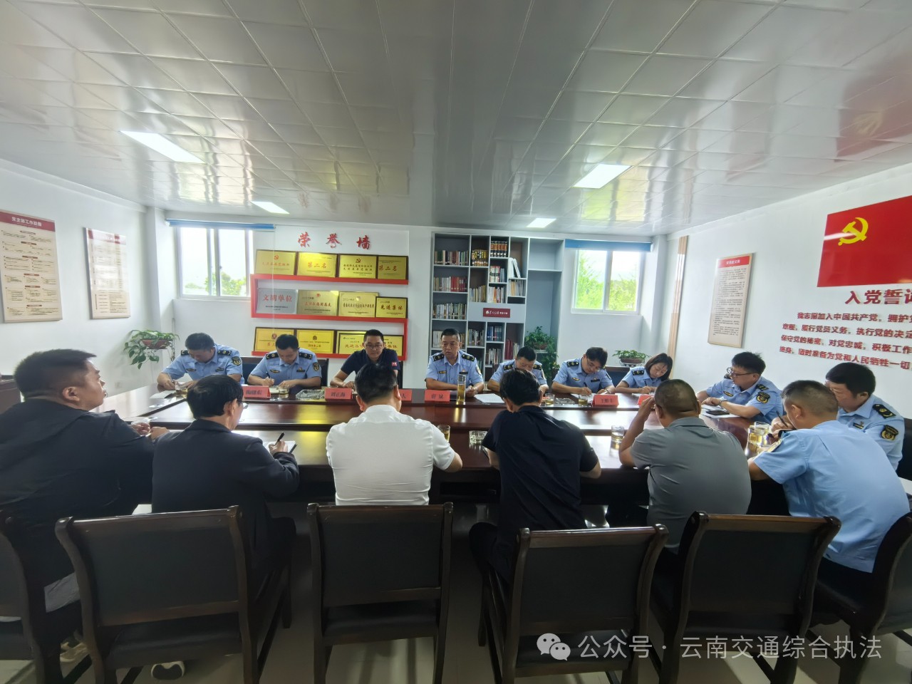 保山支队积极推进腾猴高速公路路政管理接管工作