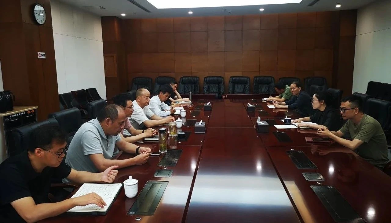 省交通执法局召开迎“八一”退役军人座谈会
